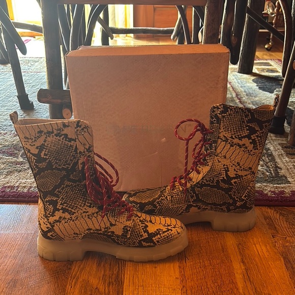 Cape Robbin Shoes - Cape Robbin Brown and Red Lace Up Boots